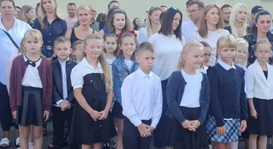 rozpoczęcie roku szkolnego w Szkole Podstawowej Nr 3 w Ząbkowicach Śląskich