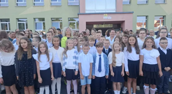 rozpoczęcie roku szkolnego w Szkole Podstawowej Nr 3 w Ząbkowicach Śląskich