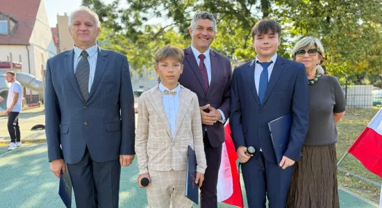 rozpoczęcie roku szkolnego w Szkole Podstawowej Nr 1 w Ząbkowicach Śląskich