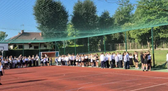 rozpoczęcie roku Szkolnego w Szkole Podstawowej Nr 2 w Ząbkowicach Śląskich
