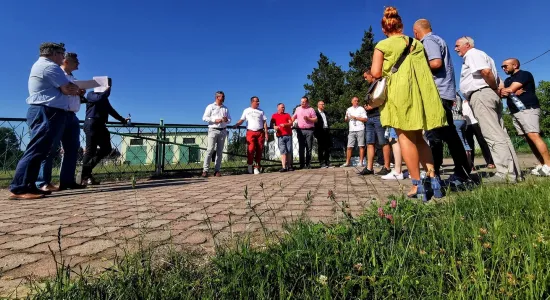 051986a93b041745130fdc0a564c6505