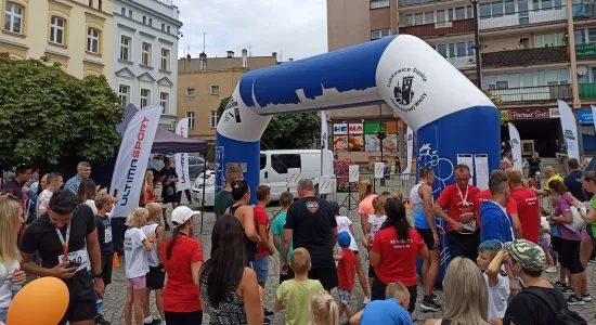 07dc0698b5303652a29903cf6d6b19f3