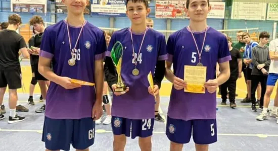 08b550b81855950a686d16364b95e721