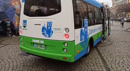 090c9f57377e16411591b3cd687edb51