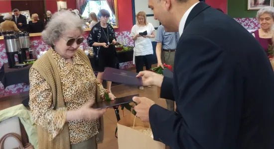 11098210ae7e0592ea503ab0cae139b6