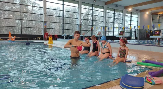 16b82b76a1ecee248e0a282b05d73076