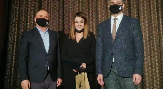 186b20c00bd506056ea1e61ed270551b