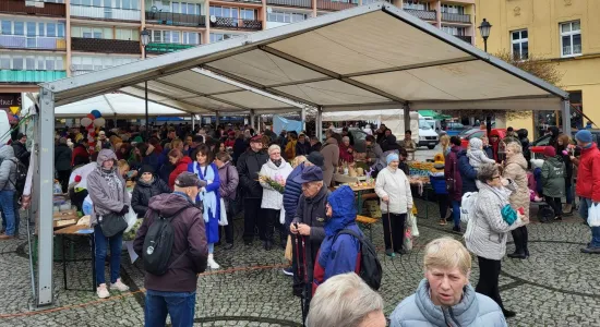 27e08520f9d349603e4b92a2a86cae1e