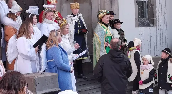 82188997 841044233016484 4582227722507386880 