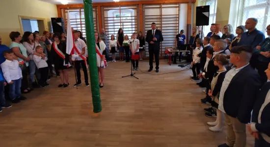 4c8c08a24442446f092448400d1ea45a