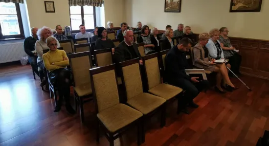 74472450 923190828060781 1359183692634783744 