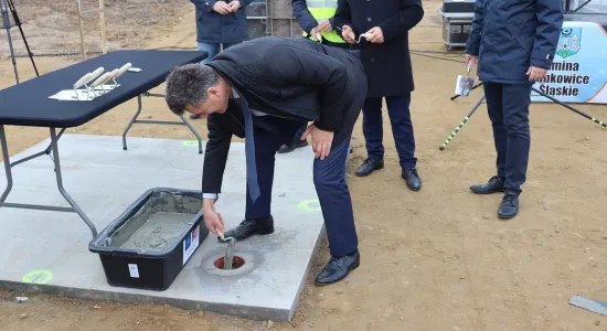 53a05a640874bf241e54f713cecb33ee