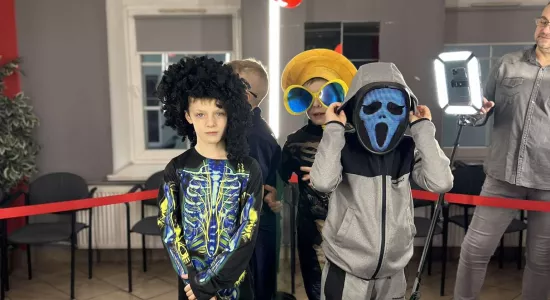 55b4a0e27087d8f8c7139d6d8a156463