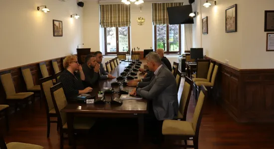 570459b8ce7d2e04cbbeebbda2e9dd56