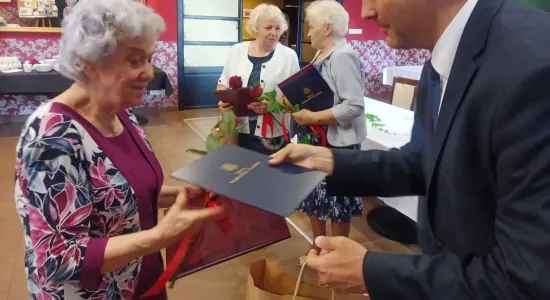 5730379f081cef4bcdd67cc3daeb2761