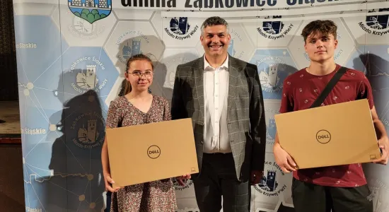 5d0ff5d45af73a073a64c2330d8f8535