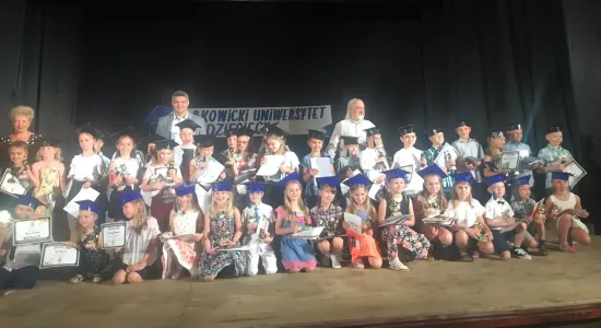 64286203 2219421261654415 3535903376292184064 