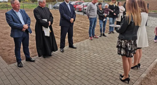 72470025 554547895283763 3697016279694049280 