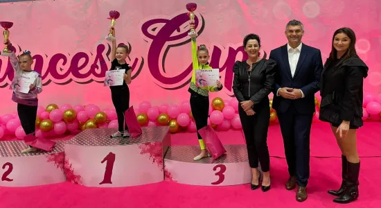 396658237 1384916549117933 9059439602236751465 