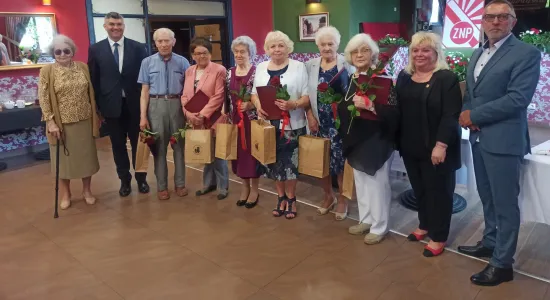 6b8d480fcbed0c4bb349f8cb147bce19