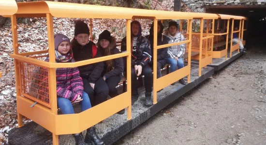 735412e057c4e8ae64c92f9ab5246a1e