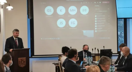 74470b3999095303b3241a9322bf627e