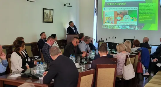 798d659dd546bc4a9cfa34540d6aa53e