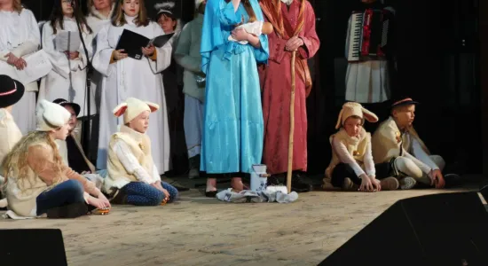 81877689 834179820328304 8673815797212119040 