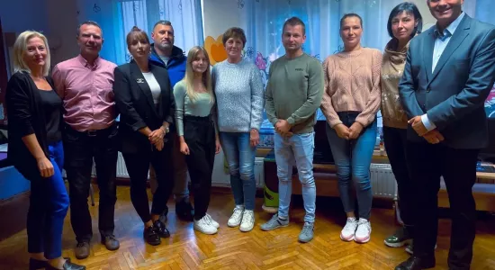 459406021 17982402983725029 4450808821208086056 