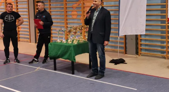 75380122 2389268841402345 3408507976208613376 