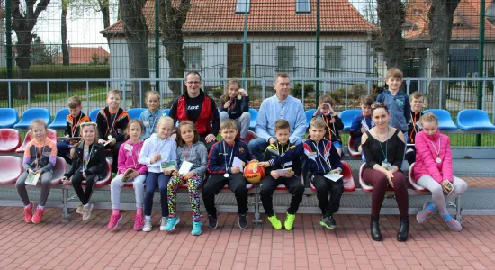 30546230 1890323397659028 961544244 