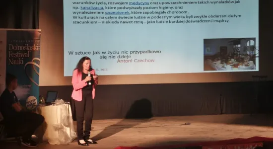 8c360a51a00938c3250c27e22843933c