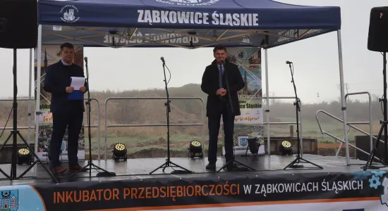 8f77a889e0e40ea07cd309bafdb16dd2