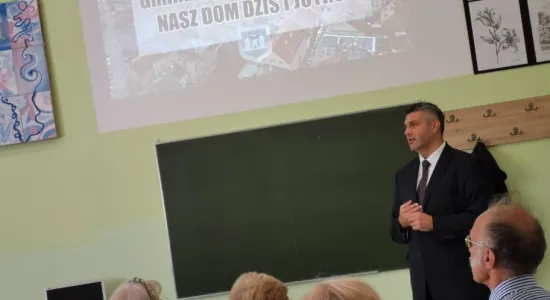 9e4a8a33071b921effa647b6d4ac3f86