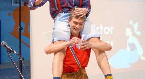 29433168 1819544054763033 7369979217817108480 