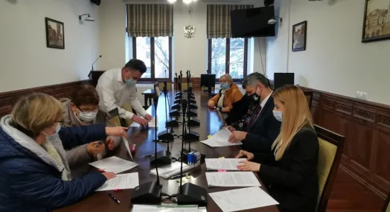 a1406bab564a83fab2e05ecd8877e999