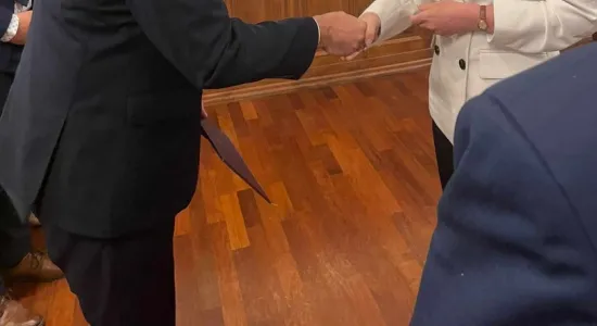 438246318 666340322299075 1883405437200210035 