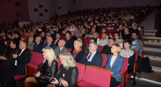 75231756 591171748088896 1877444180628733952 