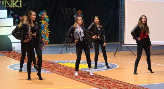 29432521 1819546104762828 4840043025759469568 