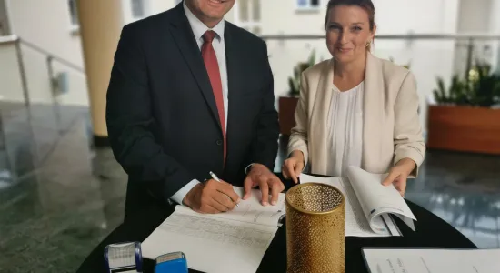 b763cd71f496b7cd1cb87a30a3925872