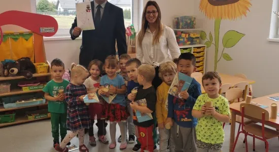 72279245 2615323831861454 6088293335250763776 