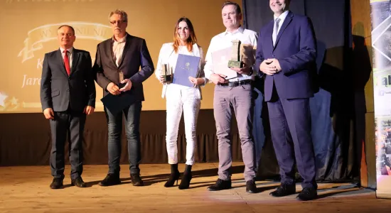 bb281f2f62041439e13737c4c2541b2f