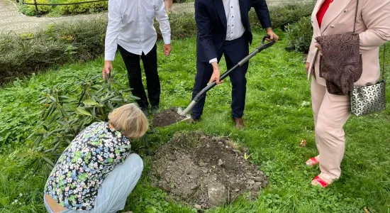 385786075 6872465616147233 4651163909333224689 