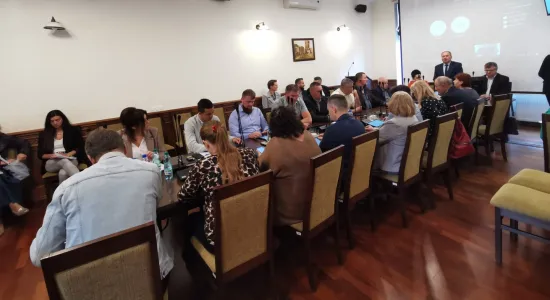 c38b1f31964bff67735f13da431cefa7