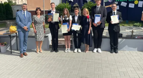 448345304 461887353096571 1833805465342709515 