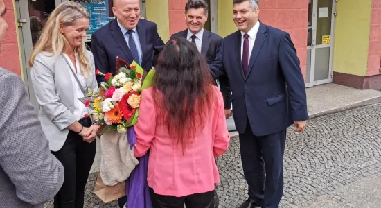 d267d5fe7f2b8951d37a0b1e9de7d904