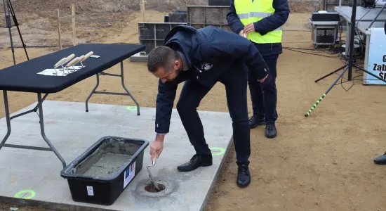 d918835a084b5cf561cdcee4c6571a01