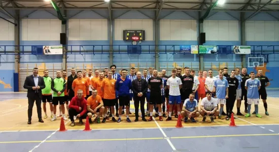 dcbf85683b6532883390d63eea29f735