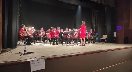 e7fc2f4f1f1d4f30f30c85ff6a9c6914