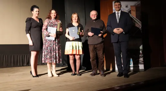 eb2aa6c6066d348943cc6c0076e211c1